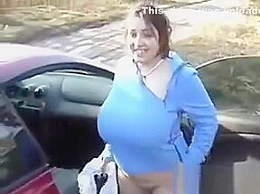 Amateur Bbw Masturbating In Her Car