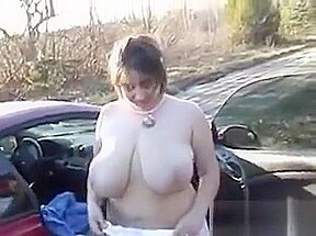 Amateur Bbw Masturbating In Her Car