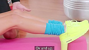 Athletic redhead babe in cocksucking workout