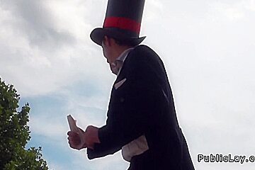 Chap copulates hawt non-professional outdoor POV at music festival