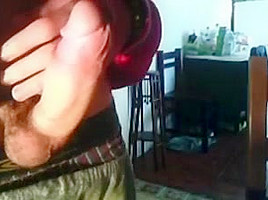 Cute Spanish Land Wank & Cum On Cam