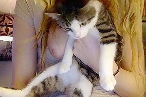 Dream Girl Has a Fat Pussy