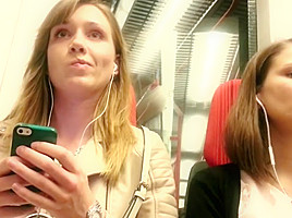 Excited girl - u-bahn 2