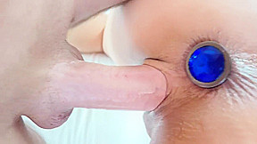 Horny Housewife Gets Huge Cock Doggy Creampy