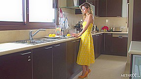 Iced Lemonade 2 - Rebecca Volpetti - MetartX