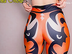 In Spandex Leggings Shakes Her Ass And Rides A Big Ribbed Dildo