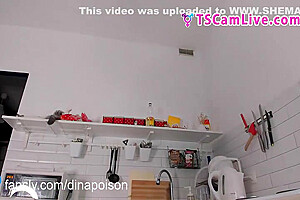 Irresistible Attractive Shebabe Flogging Her Dong At Web Cam Live Show 2