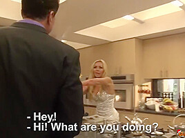 Lisa Demarco In Skinny Milf Getting Laid