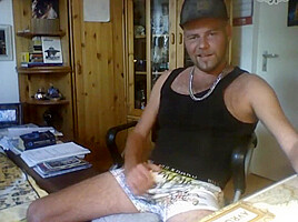Patrick Hoffmann from Berlin presenting his dick in his underwear