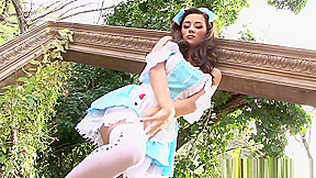 Pretty pornstar Taylor Vixen gets naughty in Wonderland