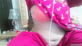 Today Exclusive-sexy Look Desi Girl Show Her Big Boobs On Live Cam Show