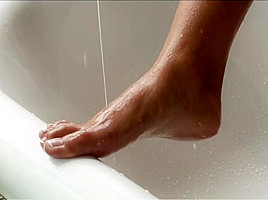 VivThomas - Carie A Clits and Toes 2