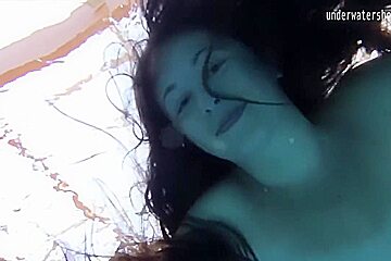 Watch Them Hotties Swim Naked In The Pool