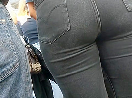 college girl in tight jeans 28